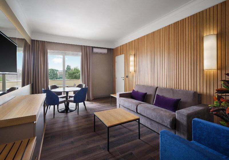 سوییت, Crowne Plaza Rome St. Peter S, An Ihg