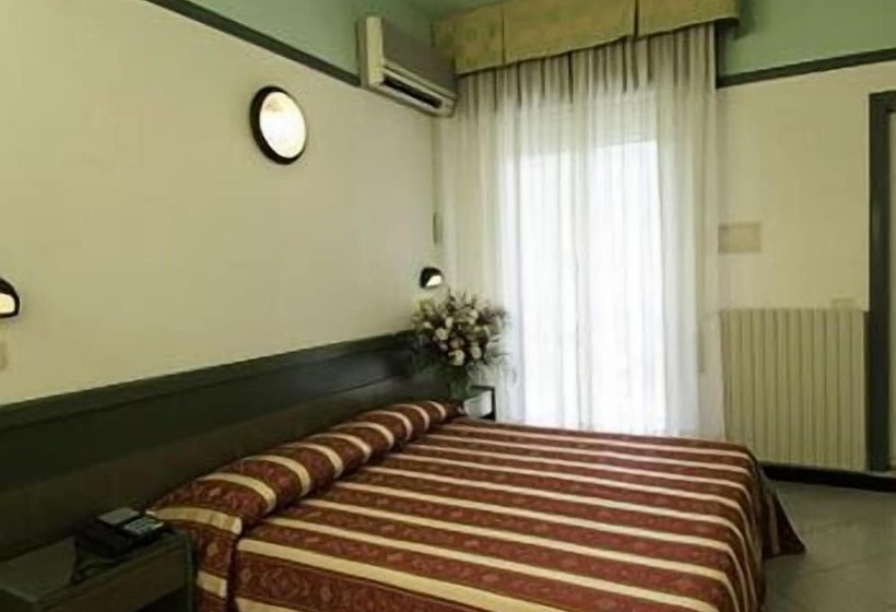 اتاق استاندارد, Esedra