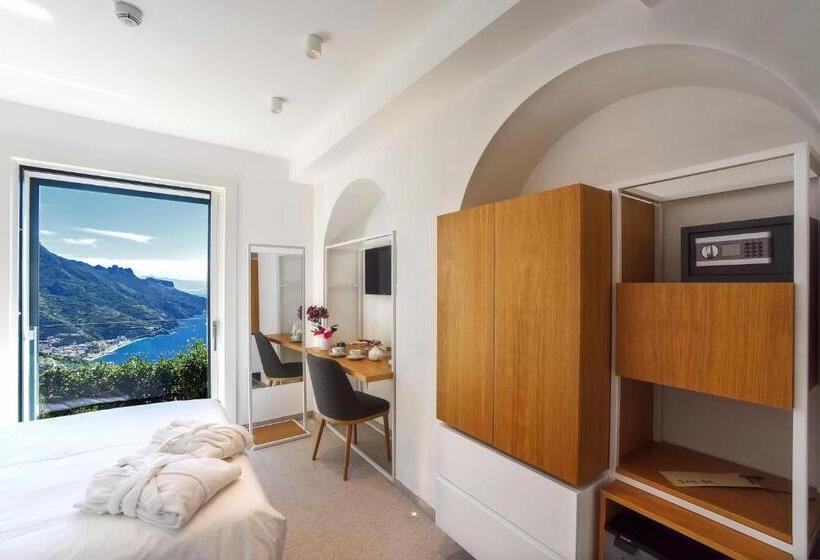 חדר דלוקס נוף לים, Graal