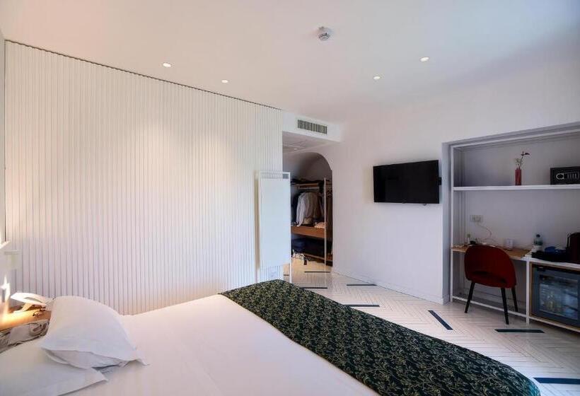 חדר סטנדרט עם מיטת קינג, Graal