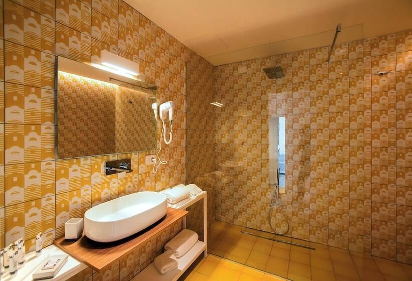 חדר סטנדרט עם מיטת קינג, Graal