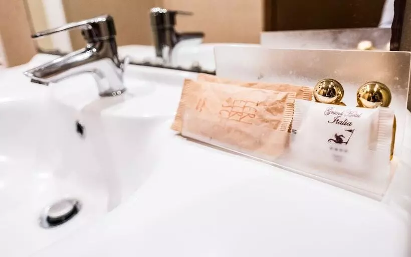 اتاق استاندارد, Grand Hotel Italia