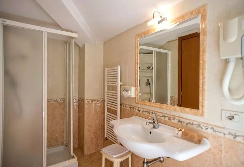 اتاق سوپریور, Grand Hotel Italia