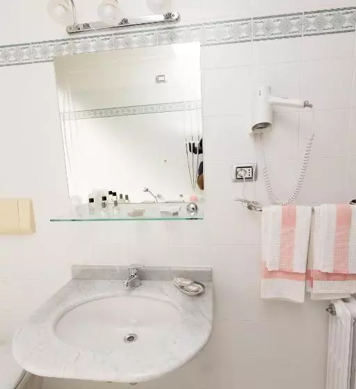 Quarto standard, Grillo