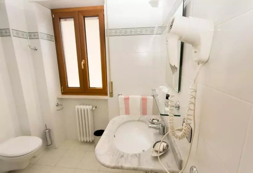 Quarto standard, Grillo