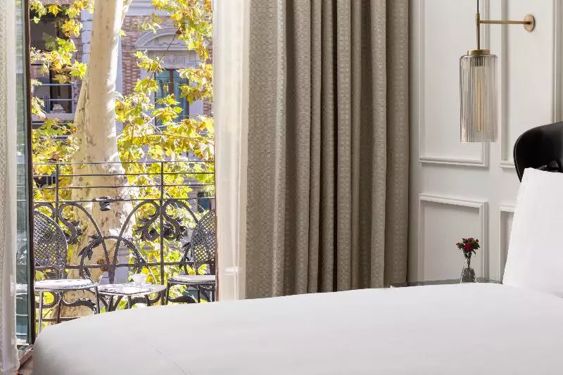 キングサイズベッドのジュニアスイート, Intercontinental Rome Ambasciatori Palace, An Ihg