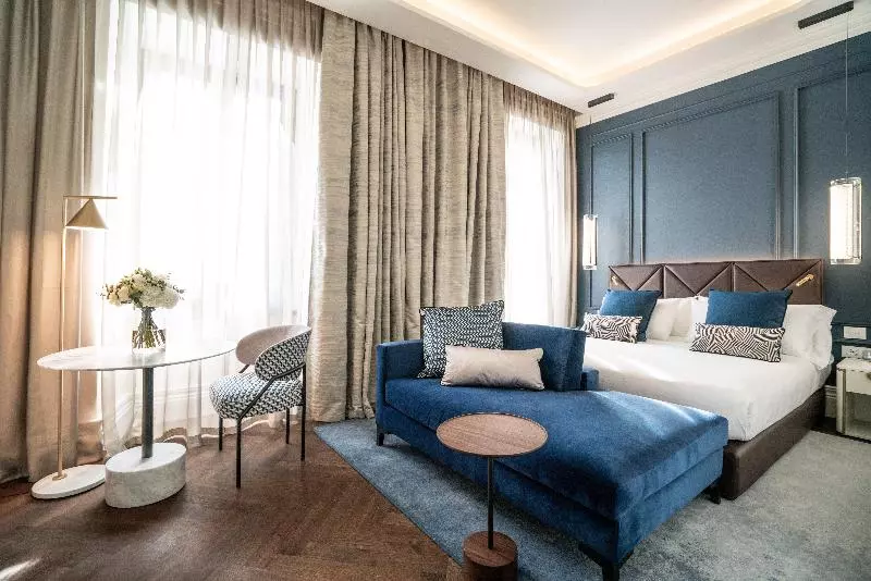 キングサイズベッドのクラシックルーム, Intercontinental Rome Ambasciatori Palace, An Ihg