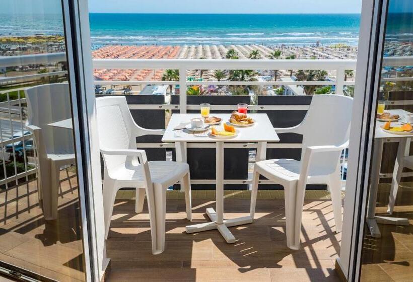 اتاق سوپریور با چشمانداز دریا, Kursaal