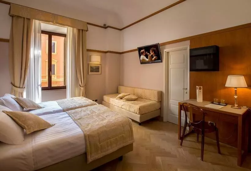 Standard Triple Room, La Residenza