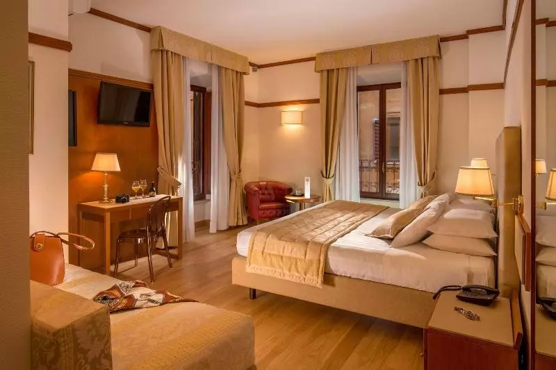 Standard Triple Room, La Residenza