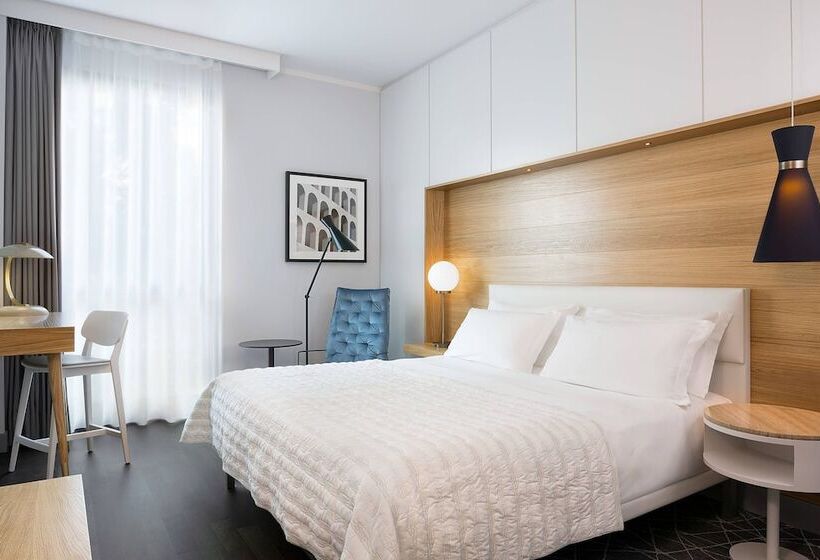 חדר דלוקס, Le Méridien Visconti Rome