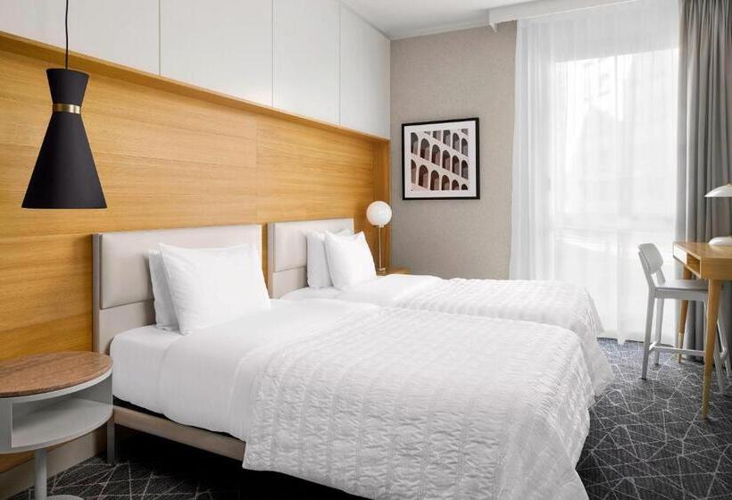 חדר דלוקס, Le Méridien Visconti Rome