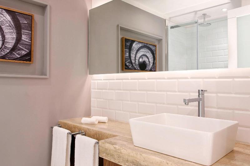 חדר אקזקיוטיב, Le Méridien Visconti Rome