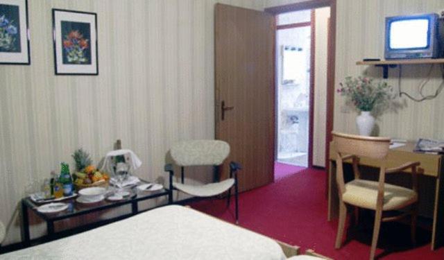 4인용 스탠다드 룸, Margna