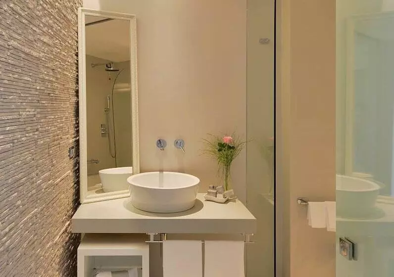 سوییت جونیور, Mec Paestum