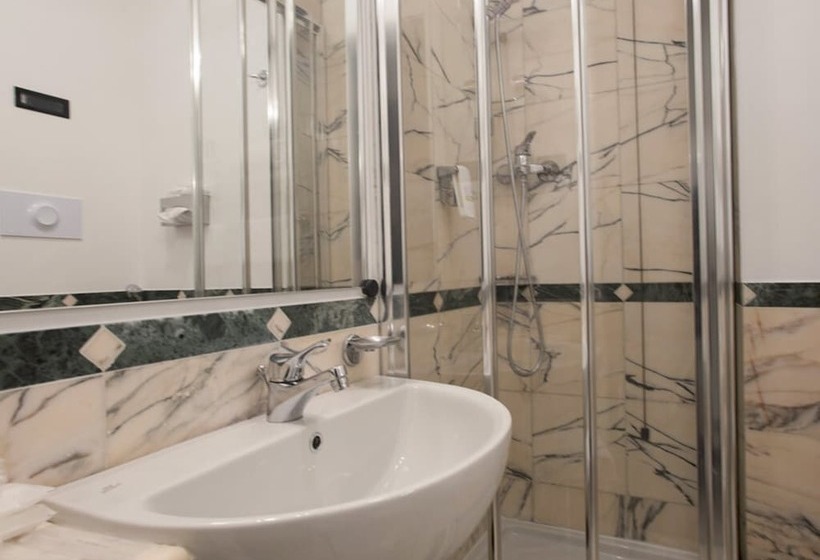 Классический Номер, Plaza