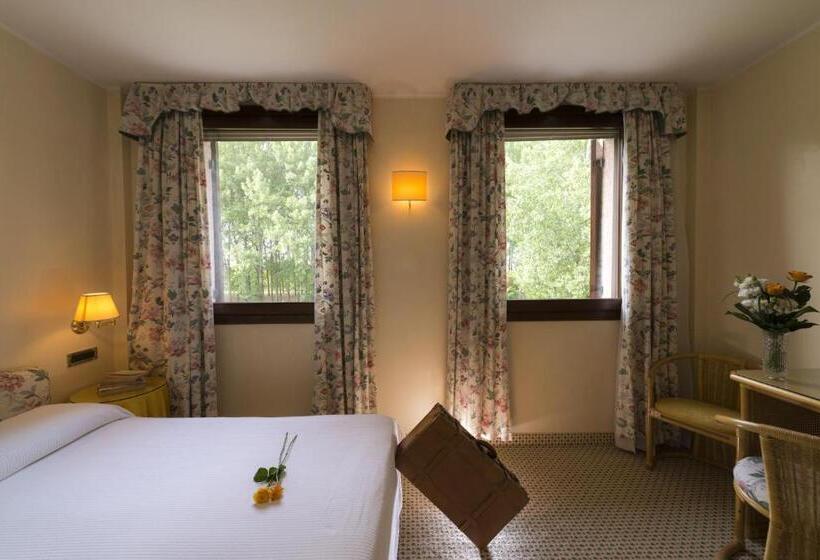 디럭스 룸, Relais Leon D'oro