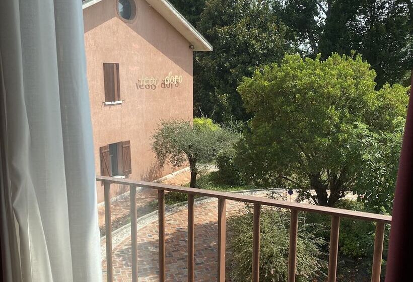 Номер Стандарт Трехместный, Relais Leon D'oro