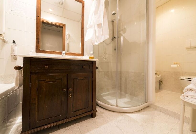 패밀리 룸, Relais Leon D'oro