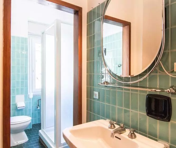 コンフォートルーム, Excelsior Hotel Cimone Lowcost
