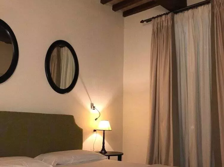 Superior-huone, Grand Hotel San Gemini