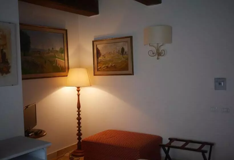 Standard Kolmen Hengen Huone, Grand Hotel San Gemini