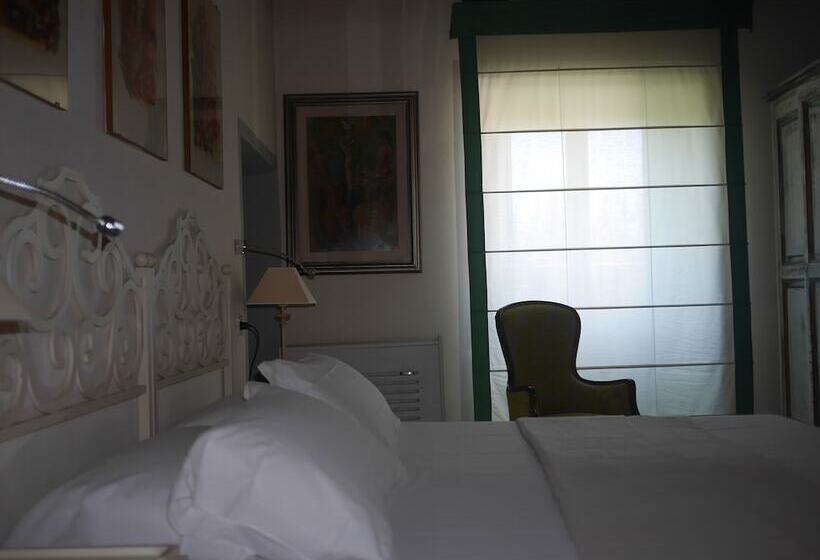스탠다드 트리플 룸, Albergo Duomo