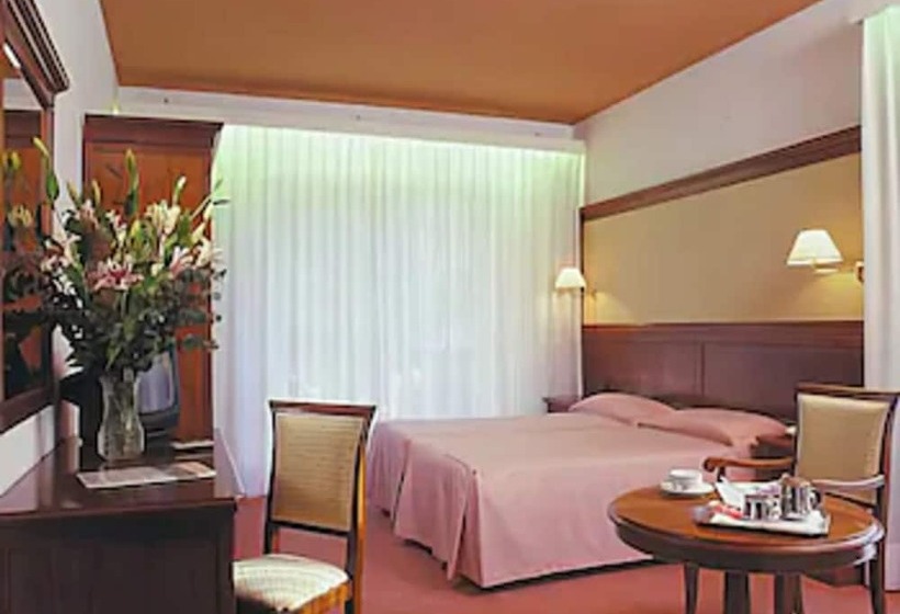 غرفة قياسية, Balletti Park