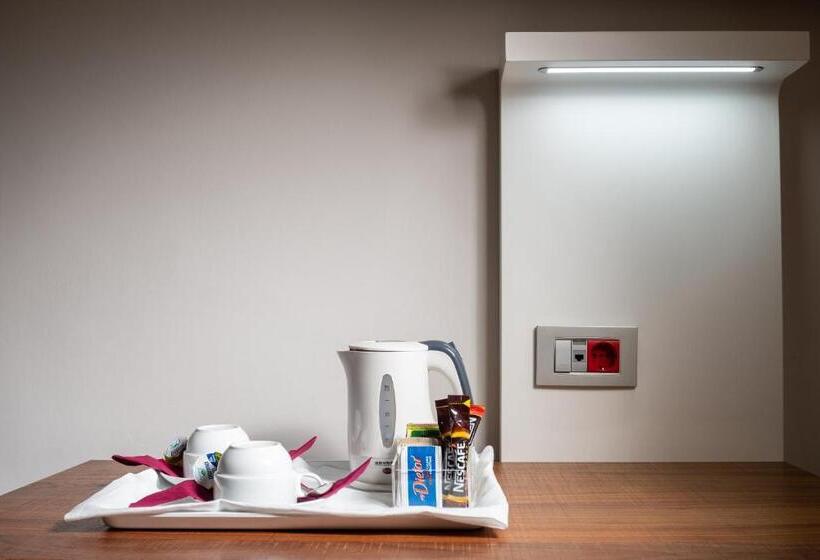 اتاق استاندارد سه نفره, Best Western Plus Hotel De Capuleti