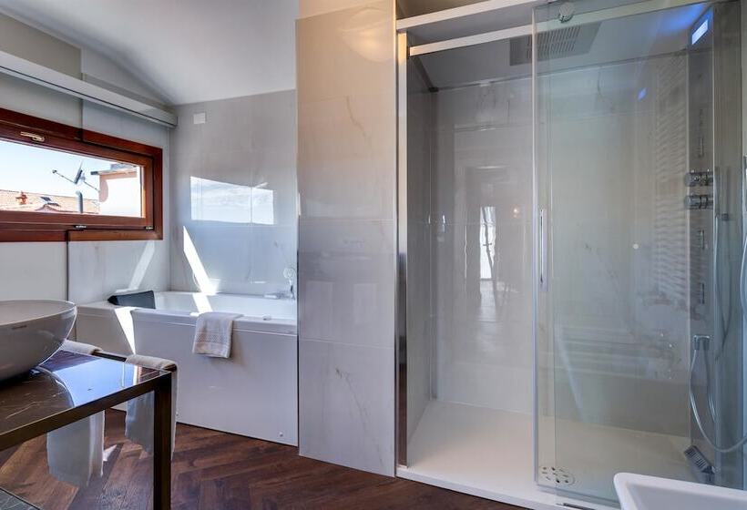 سوییت لوکس, Bw Premier Collection Chc Continental