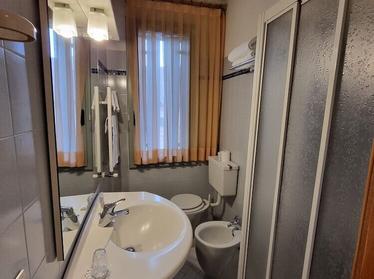 اتاق استاندارد, Cityhotel Cristina Vicenza