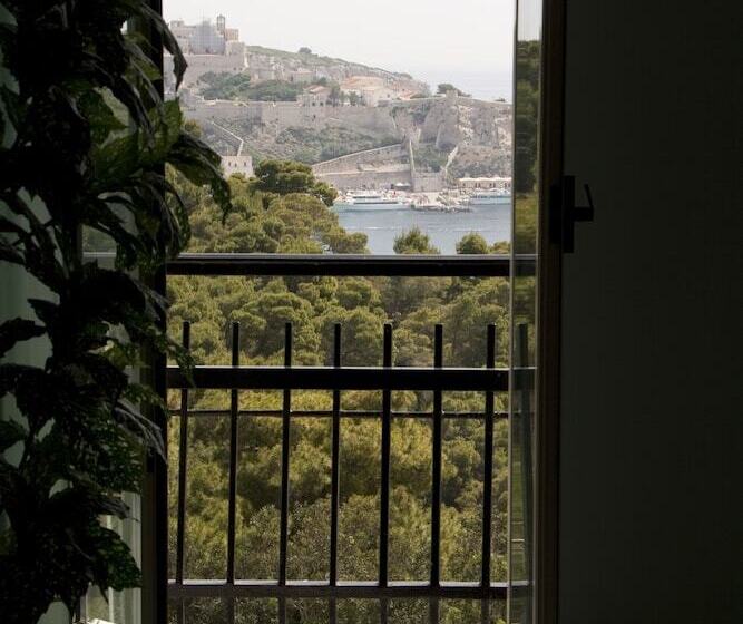 Triple Room Sea View, Eden