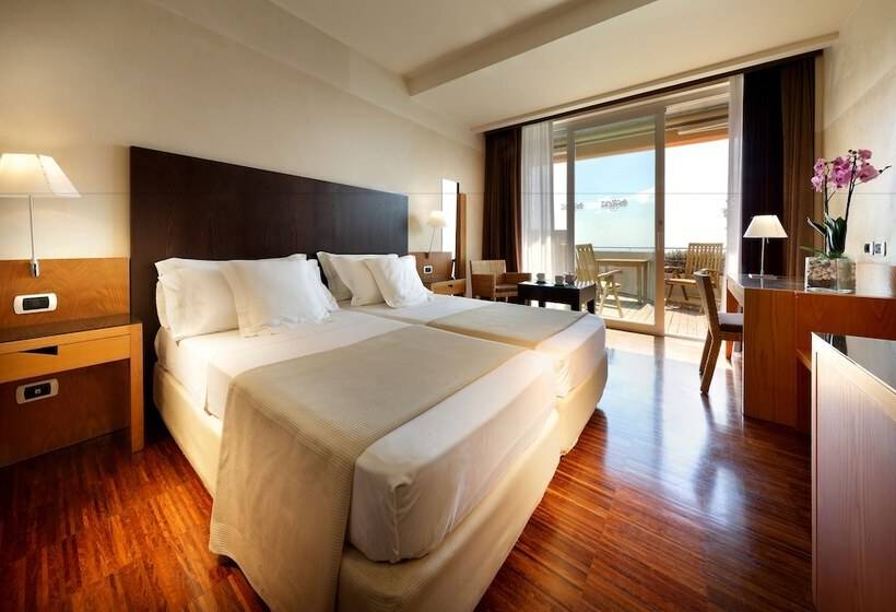 オーシャンビュースタンダードルーム, Eurostars Monte Tauro