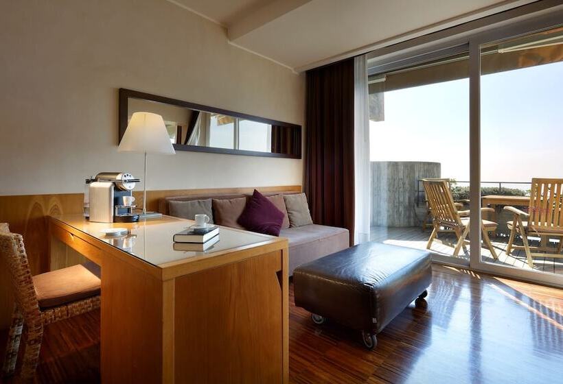 オーシャンビュージュニアスイート, Eurostars Monte Tauro