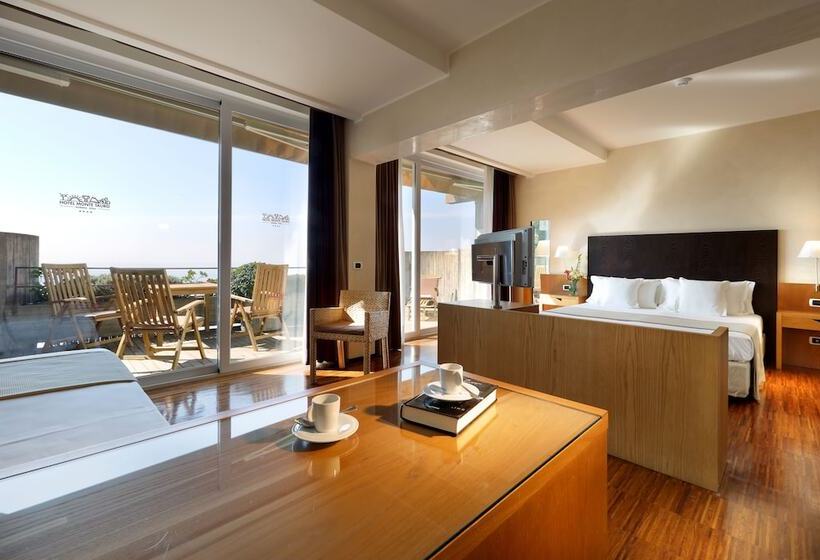 Семейный Полулюкс, Eurostars Monte Tauro