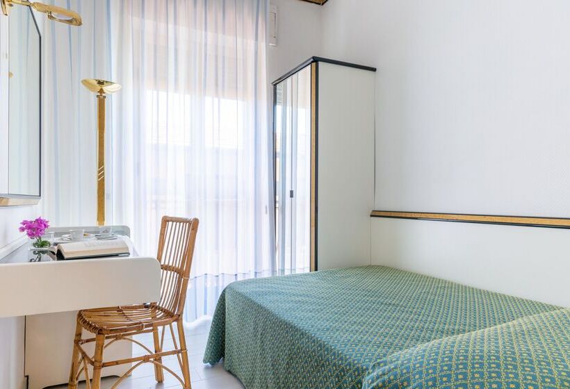 标准单人间, Il Telamonio