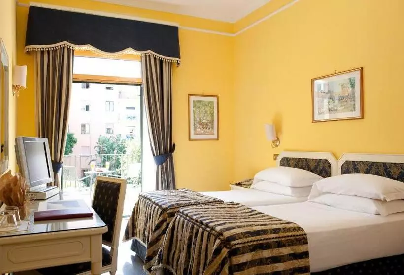 اتاق سوپریور با چشم‌انداز باغ, Imperial Hotel Tramontano