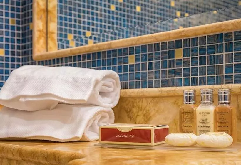 اتاق سوپریور با چشم‌انداز باغ, Imperial Hotel Tramontano