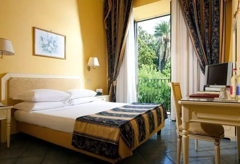 اتاق کلاسیک یک تخته, Imperial Hotel Tramontano
