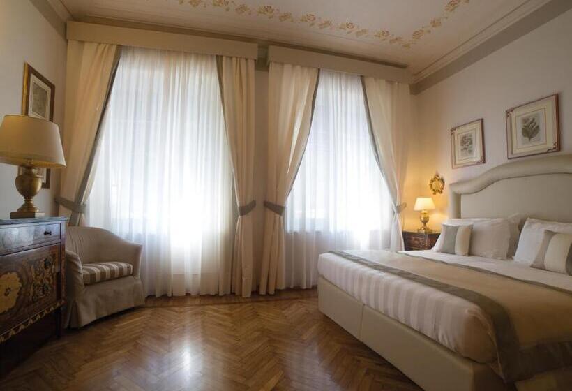 סוויטת ג'וניור, Jolanda