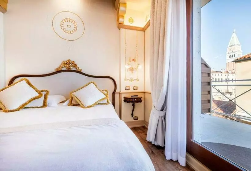 Camera Executive, Monaco & Grand Canal
