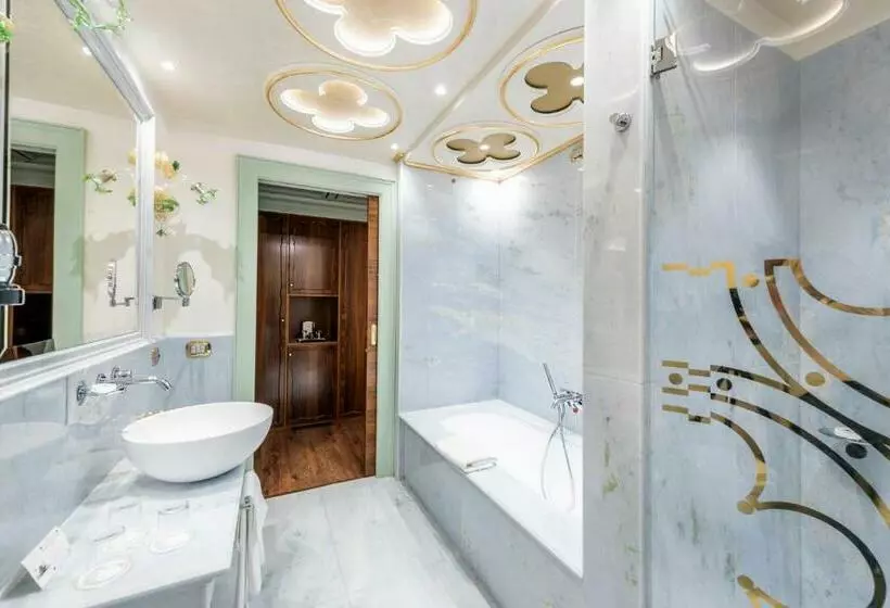 Suite Junior, Monaco & Grand Canal