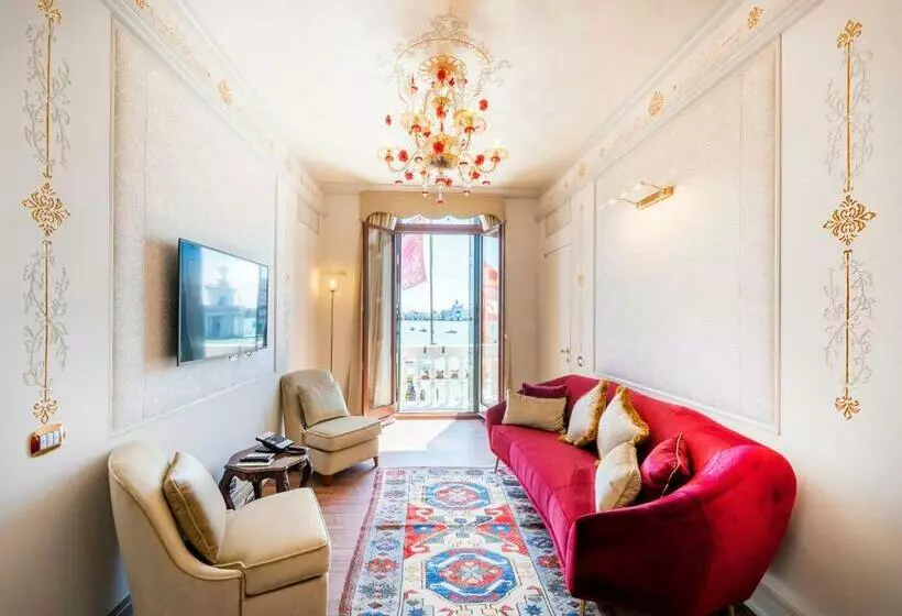 Suite, Monaco & Grand Canal