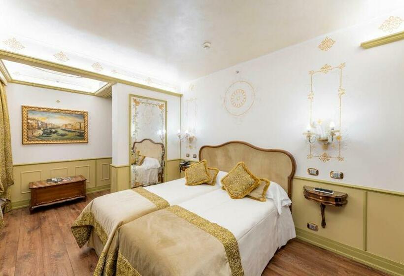 Номер Deluxe, Monaco & Grand Canal