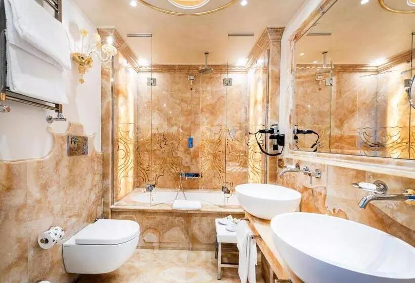 Suite con Vista, Monaco & Grand Canal
