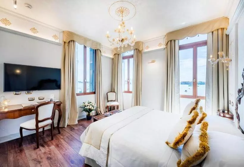Suite con Vista, Monaco & Grand Canal