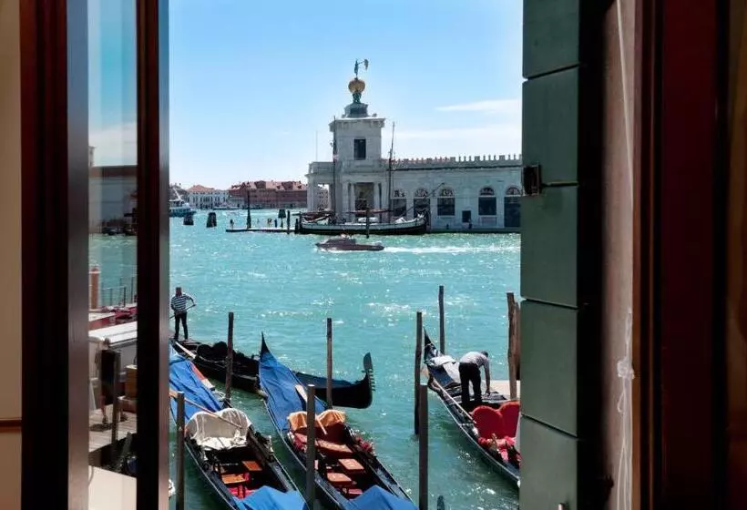 Suite con Vista, Monaco & Grand Canal
