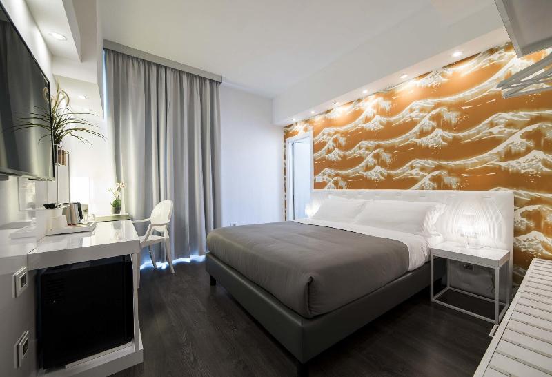 اتاق پرمیوم, Montestella