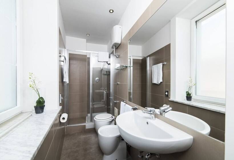 اتاق کلاسیک, Montestella