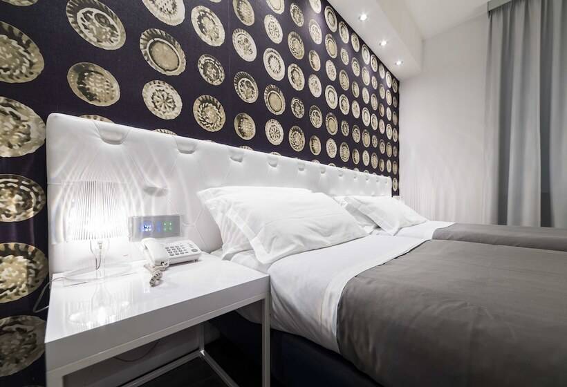 اتاق کلاسیک, Montestella